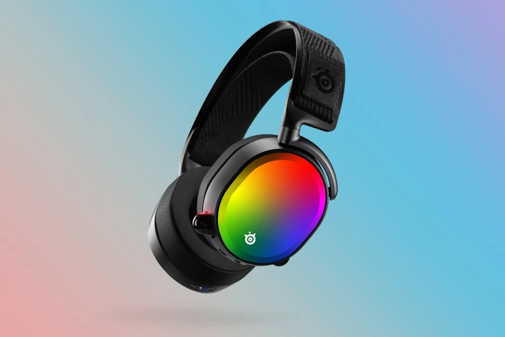 A STEELSERIES ÉS A KONTROLFREEK KÖZÖSEN ÜNNEPLI A PRIDE-OT AZ LMBTQ GAMER KÖZÖSSÉG TÁMOGATÁSÁVAL
