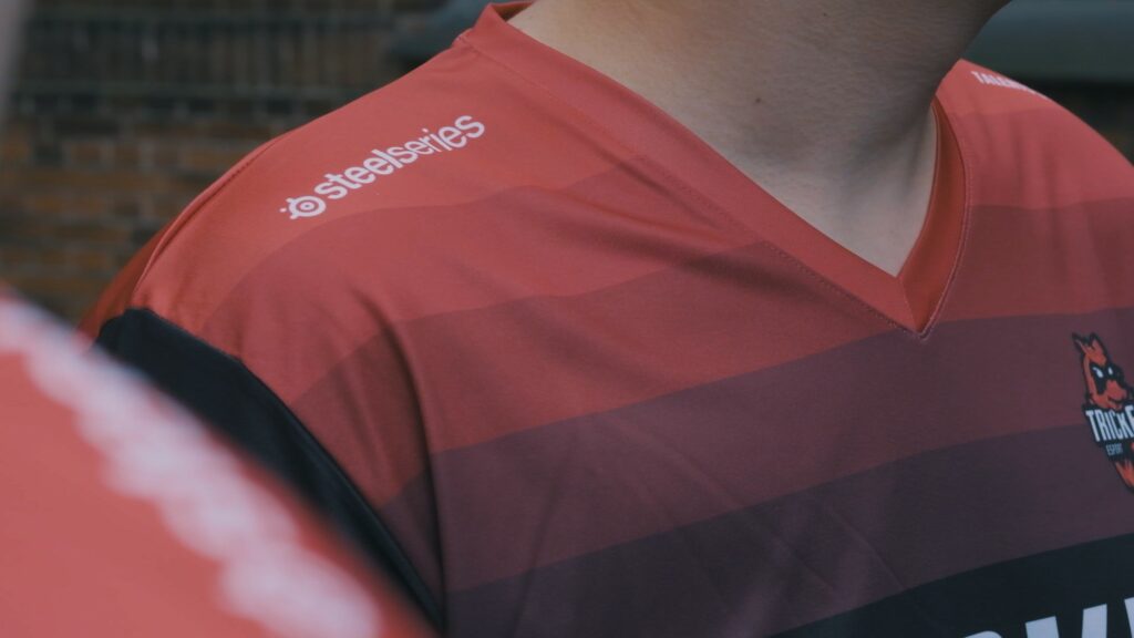 A STEELSERIES ÉS TRICKED ESPORT BEJELENTETTE A 2022-ES PARTNERMEGÁLLAPODÁSUKAT