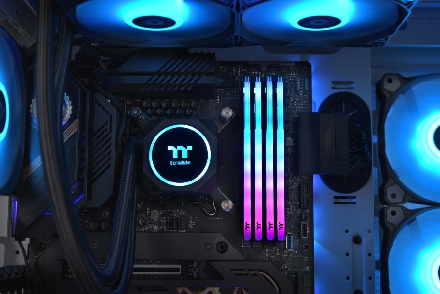 MEGJELENT A TOUGHRAM Z-ONE    RGB D5 DDR5 MEMÓRIAKÉSZLET