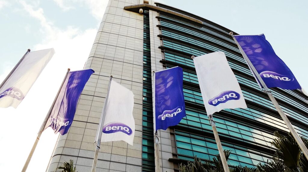 A BENQ CSOPORT CSATLAKOZIK AZ RE100-HOZ, ÉS ELKÖTELEZI MAGÁT, HOGY 2040-RE 100%-BAN ÚJRAHASZNOSÍTOTT ENERGIÁT HASZNÁL, 2050-RE PEDIG ELÉRI A NETTÓ NULLA KIBOCSÁTÁST.
