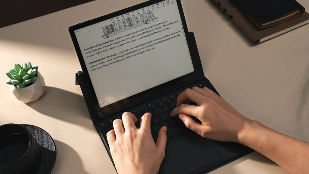 A DIGITÁLIS NOMÁDOK TÁRSA: BARANGOLJ, DOLGOZZ ÉS JÁTSSZ A BOOX TABLETTEKKEL!