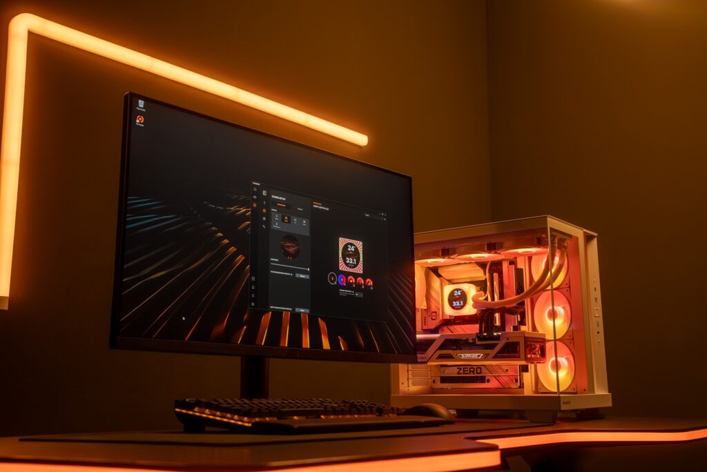 A BE QUIET! BEMUTATJA INNOVATÍV PRÉMIUM HŰTÉSI MEGOLDÁSAIT, TÁPEGYSÉGEIT ÉS PERIFÉRIÁIT